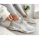 Women's Athletic Shoes - Size 7 US miniatura 3